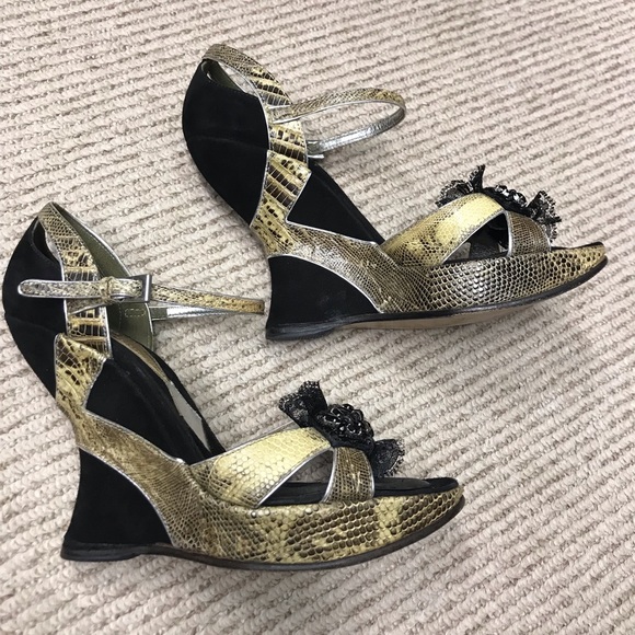 Prada lizard and black suede wedges - Picture 1 of 8